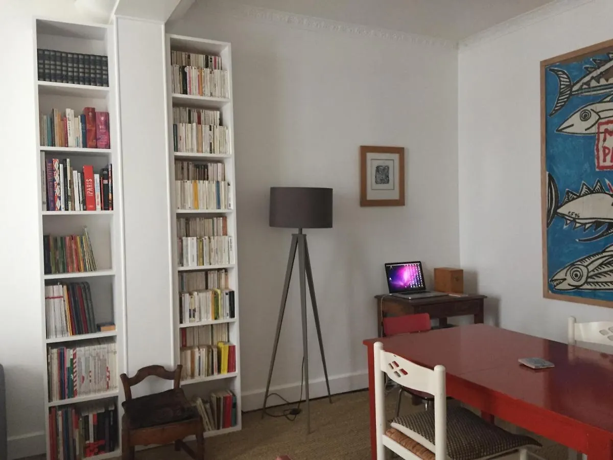 Appartement Paris XIV 0*,  França